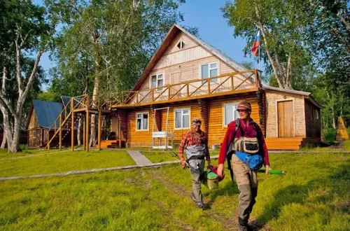 ZENDZUR-LODGE.webp